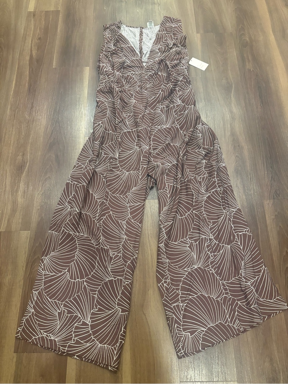 A new day Sleeveless Wide-Leg Jumpsuit in brown/ shells Print